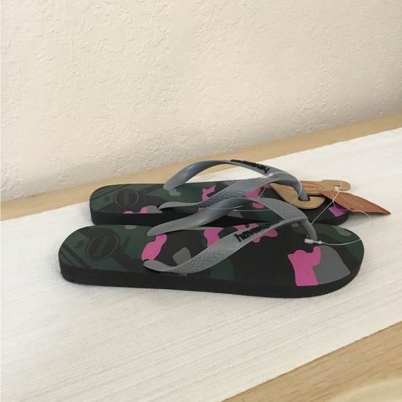 HAVAIANAS CAMO FLIP FLOPS BLACK TOP size 9/10 EUR 43/44 - Picture 2 of 5